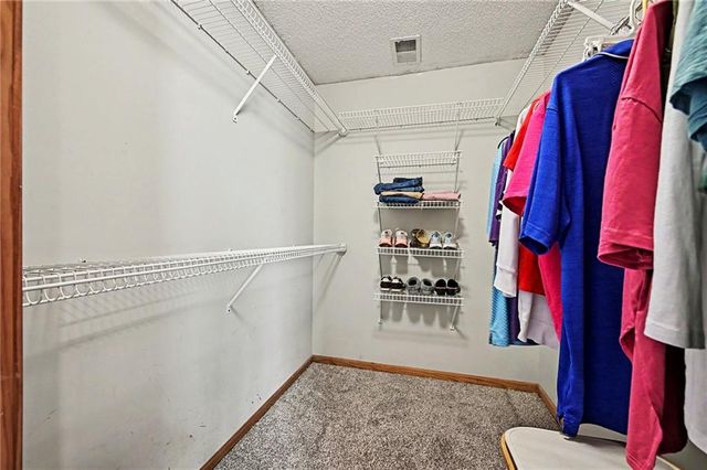 7523 N Skiles Court, Kansas City, MO 64158