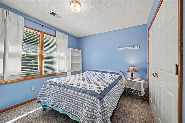 7523 N Skiles Court, Kansas City, MO 64158