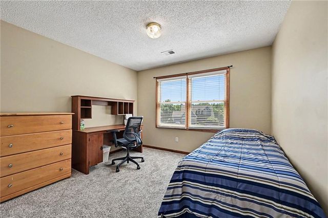 7523 N Skiles Court, Kansas City, MO 64158