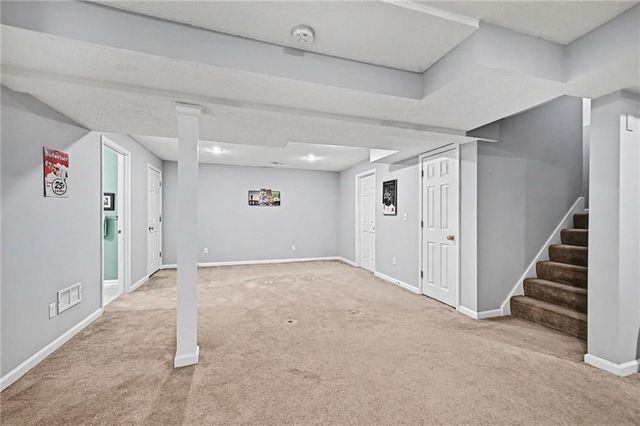 7523 N Skiles Court, Kansas City, MO 64158