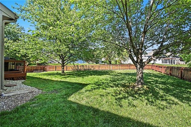 7523 N Skiles Court, Kansas City, MO 64158