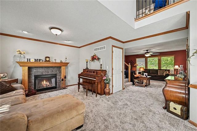 7523 N Skiles Court, Kansas City, MO 64158