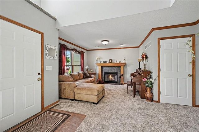 7523 N Skiles Court, Kansas City, MO 64158