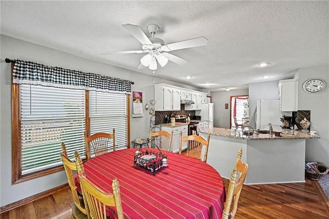 7523 N Skiles Court, Kansas City, MO 64158