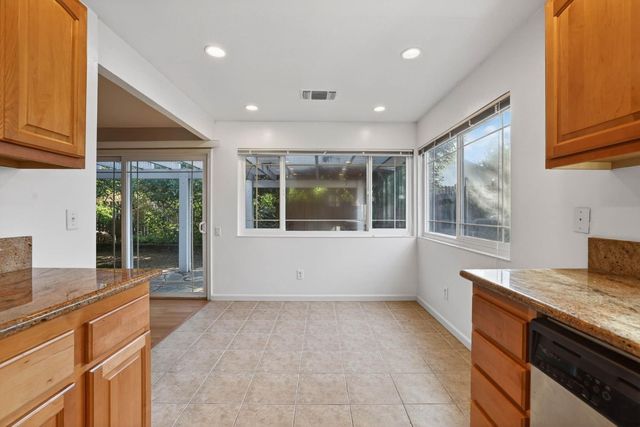 2744 Catania Way, Sacramento, CA 95826