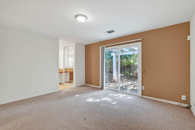 2744 Catania Way, Sacramento, CA 95826