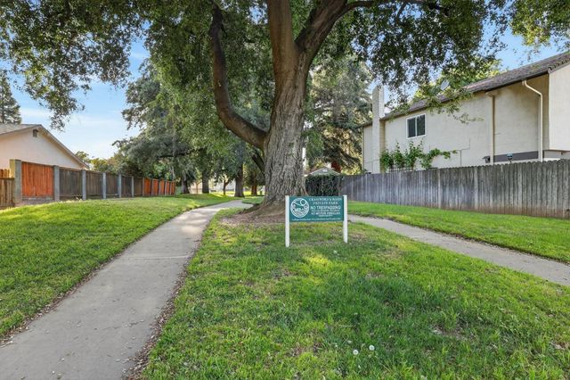 2744 Catania Way, Sacramento, CA 95826