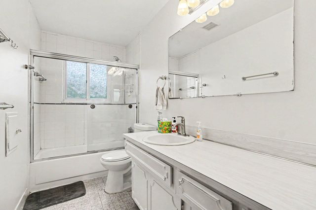 9 Edison Avenue, Ypsilanti, MI 48197