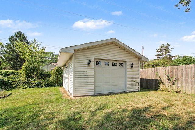 9 Edison Avenue, Ypsilanti, MI 48197