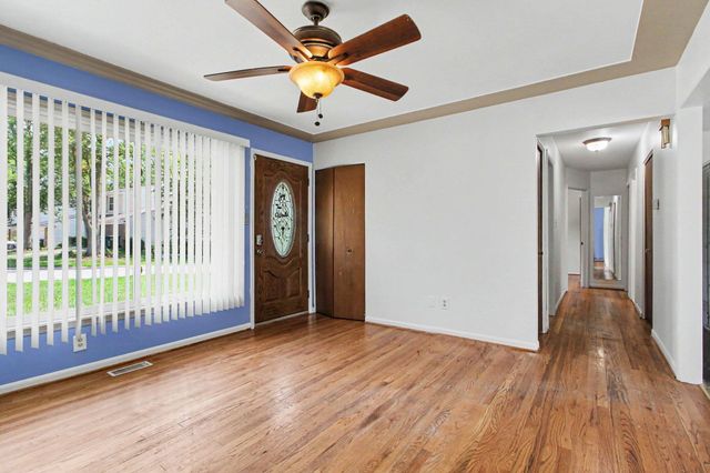 9 Edison Avenue, Ypsilanti, MI 48197