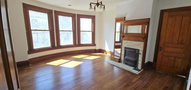 1720 College AVENUE, Racine, WI 53403