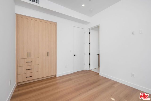 726 Robinson Street 2, Los Angeles, CA 90026