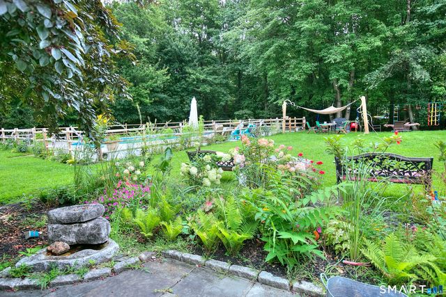 220 Stonewall Lane, Fairfield, CT 06824