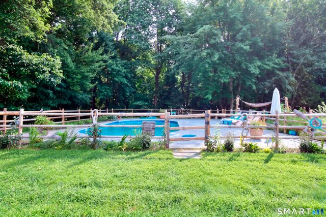 220 Stonewall Lane, Fairfield, CT 06824