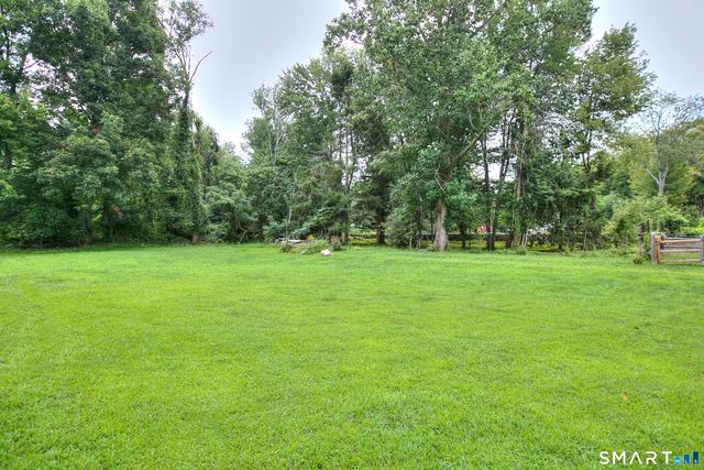 220 Stonewall Lane, Fairfield, CT 06824