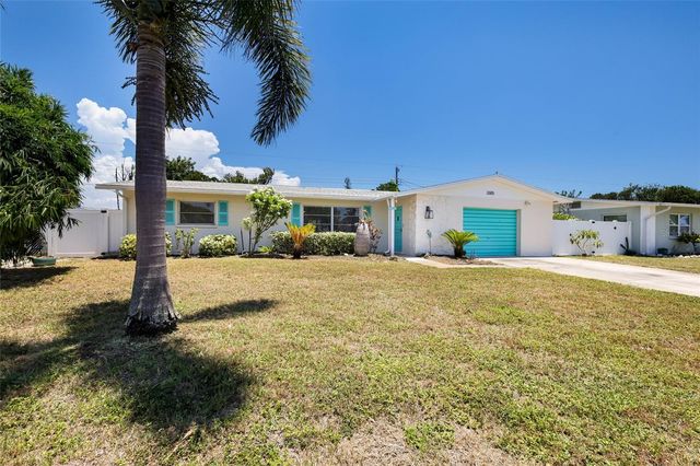 3305 HIGHLAND AVENUE W, Bradenton, FL 34205