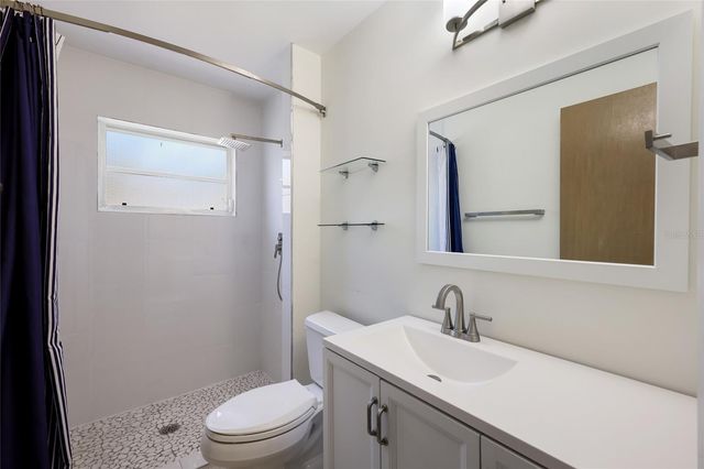 3305 HIGHLAND AVENUE W, Bradenton, FL 34205