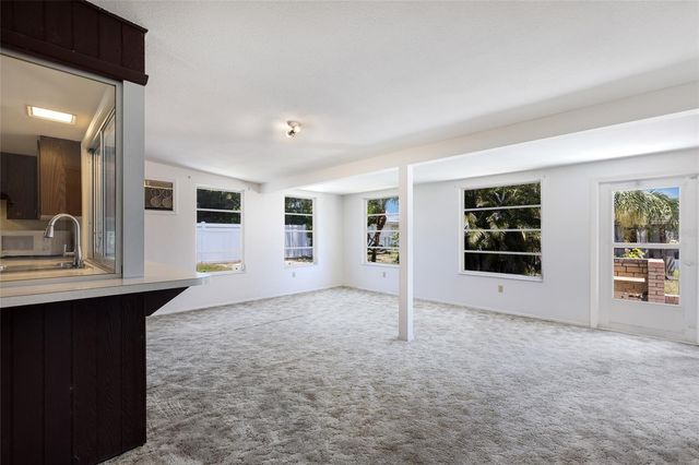 3305 HIGHLAND AVENUE W, Bradenton, FL 34205