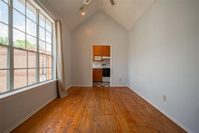 1111 Banks Street 6, Houston, TX 77006