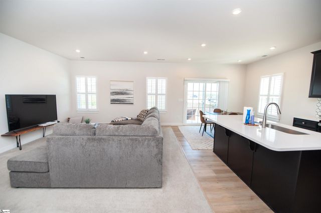 912 Bernstein Avenue, Spartanburg, SC 29302