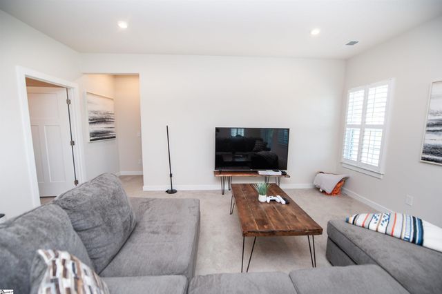 912 Bernstein Avenue, Spartanburg, SC 29302