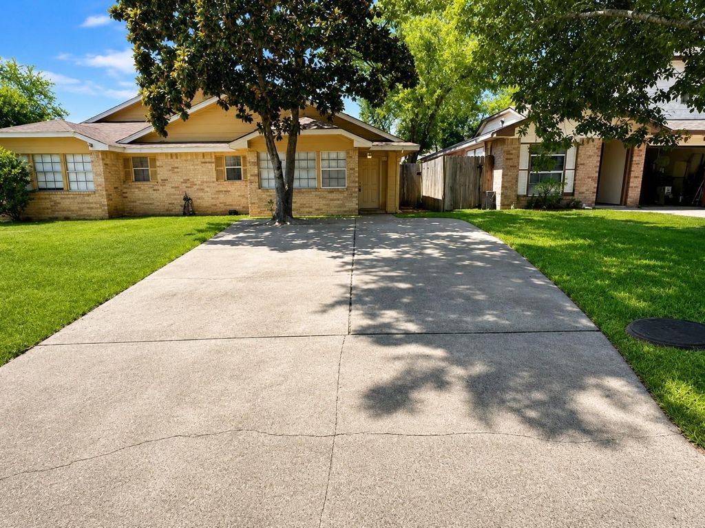 22413 Tree House Lane, Spring, TX 77373