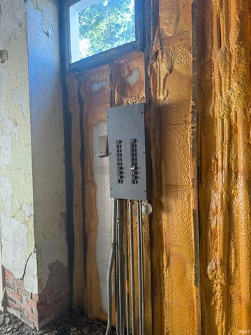 1515 Tecumseh Street, Fort Wayne, IN 46805