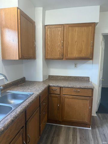 1515 Tecumseh Street, Fort Wayne, IN 46805