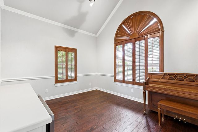 5800 Kingsbrook Drive, Plano, TX 75093