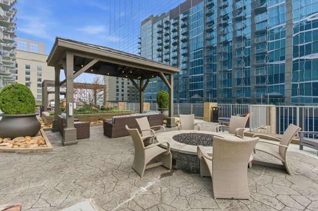 301 Demonbreun St Unit 907, Nashville, TN 37201