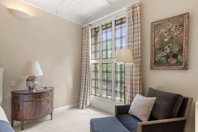 242 Beacon St 5, Boston, MA 02116
