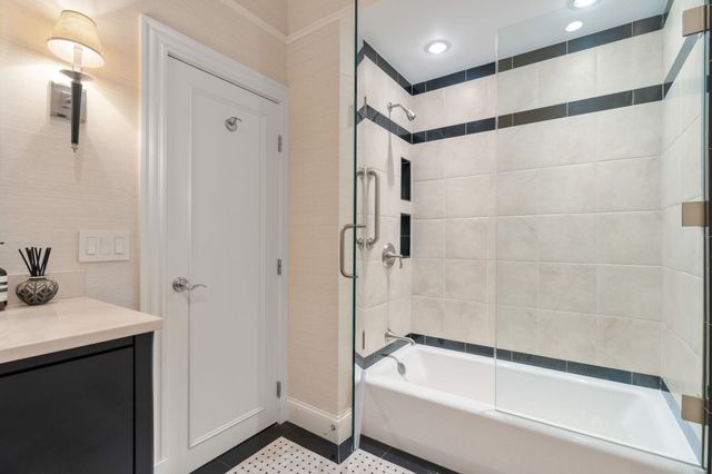 242 Beacon St 5, Boston, MA 02116