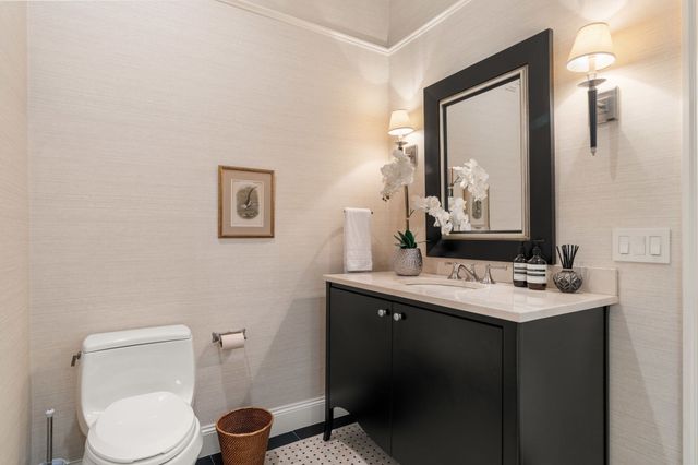 242 Beacon St 5, Boston, MA 02116