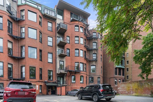242 Beacon St 5, Boston, MA 02116