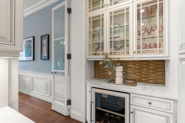 242 Beacon St 5, Boston, MA 02116