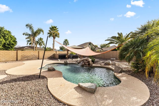 14089 W CHARTER OAK Road, Surprise, AZ 85379