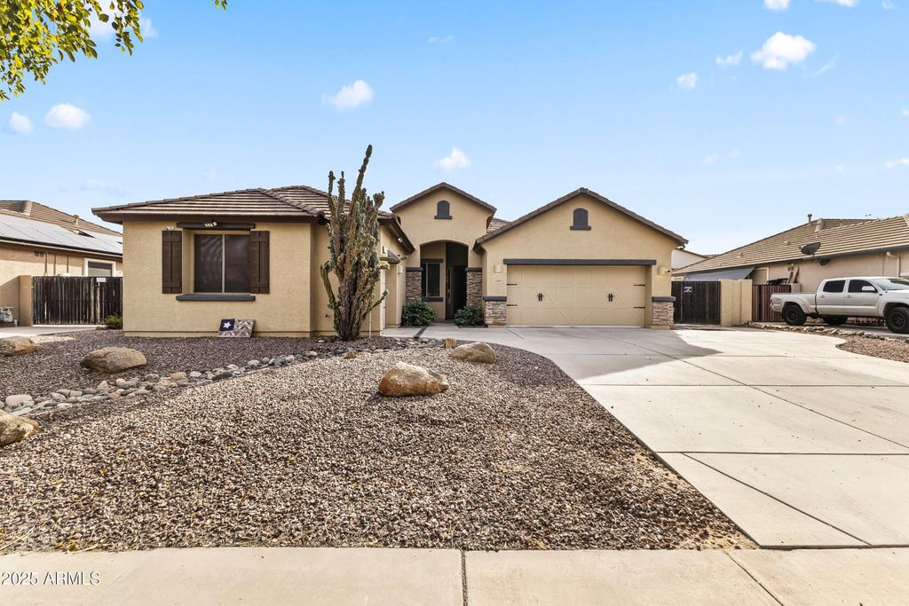 14089 W CHARTER OAK Road, Surprise, AZ 85379