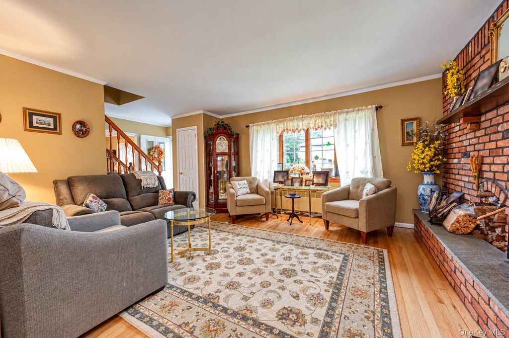 3884 Lincoln Street, Seaford, NY 11783 — photo 5