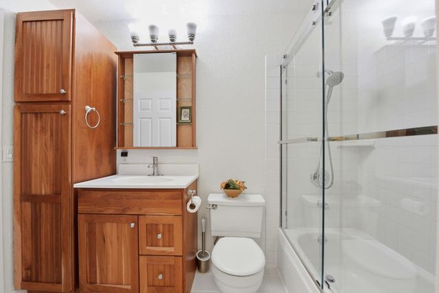 5697 Makati Circle B, San Jose, CA 95123