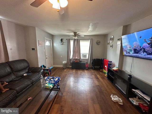 4915 KNORR ST, Philadelphia, PA 19135