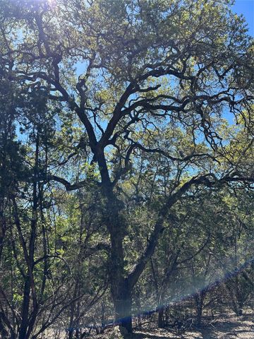 23 Heathrow LN, Wimberley, TX 78676