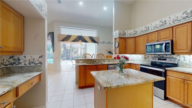 4396 N Forest Lake Drive, Hernando, FL 34442