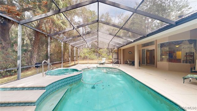 4396 N Forest Lake Drive, Hernando, FL 34442