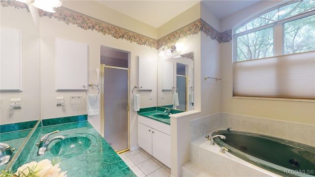 4396 N Forest Lake Drive, Hernando, FL 34442