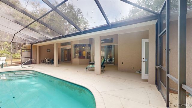 4396 N Forest Lake Drive, Hernando, FL 34442