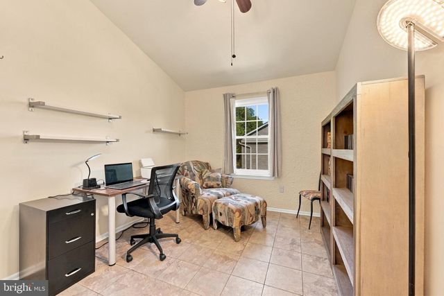 10 MACCONNACHY SQ, Baltimore, MD 21207