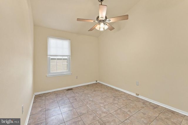 10 MACCONNACHY SQ, Baltimore, MD 21207