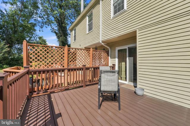 10 MACCONNACHY SQ, Baltimore, MD 21207