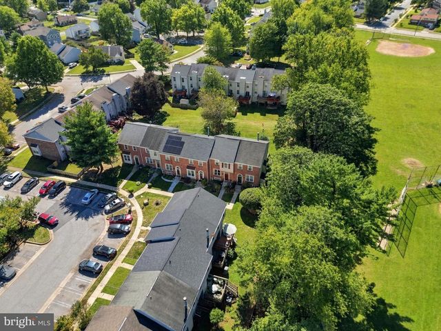10 MACCONNACHY SQ, Baltimore, MD 21207