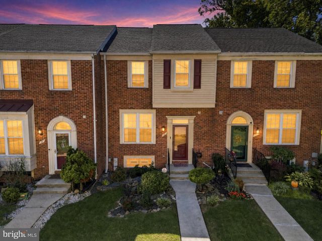 10 MACCONNACHY SQ, Baltimore, MD 21207